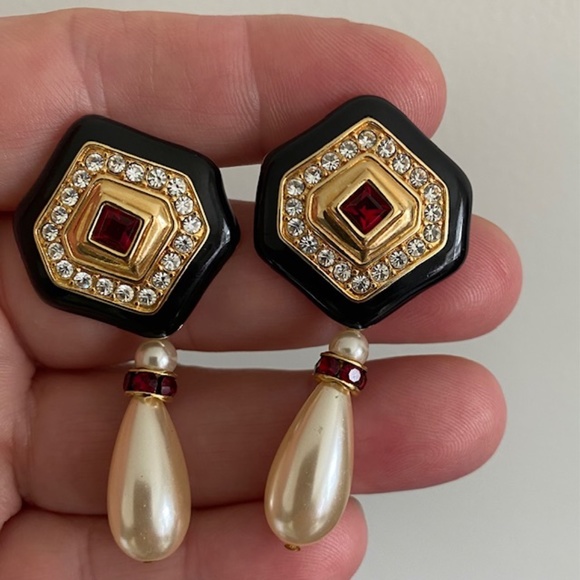 Black Enamel Cubic Zirconia and Red Stone Dangle Drop Earrings and Brooch Set - Picture 1 of 6